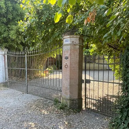 Il Casale Di Bubu Private Parking Modena